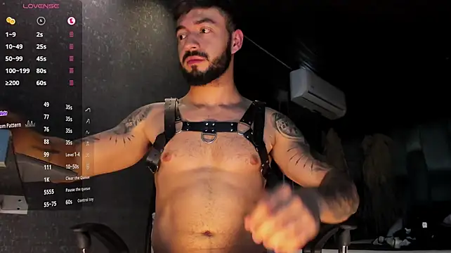 MarkWalker__'s Webcam Show