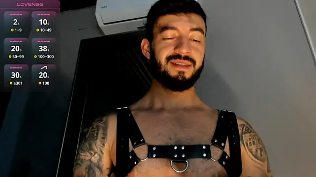 MarkWalker__'s Webcam Show