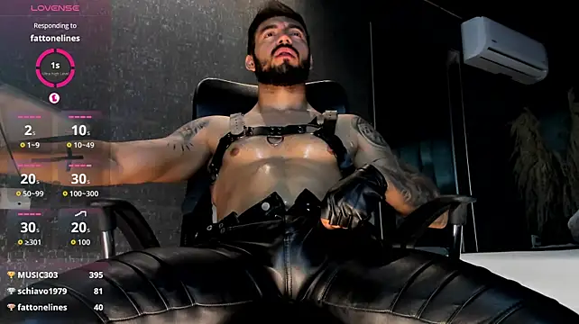 MarkWalker__'s Webcam Show