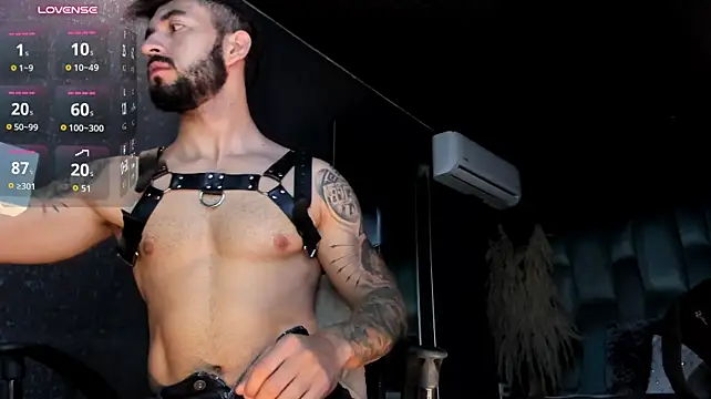 MarkWalker__ Show in webcam