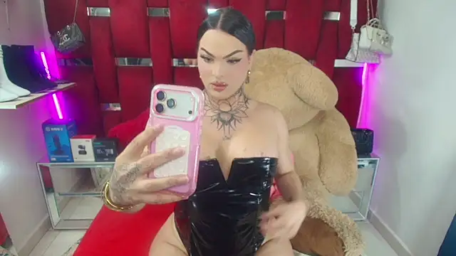 Ginna_doll Show in webcam