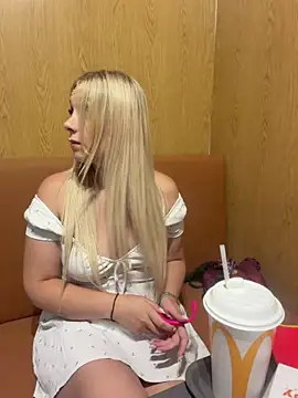 Show de CherryAuroraa na webcam