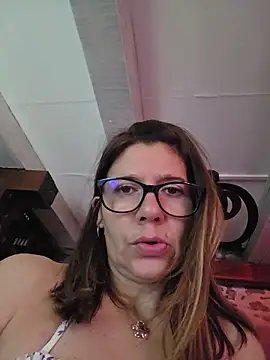 Lina_lou4's Webcam Show