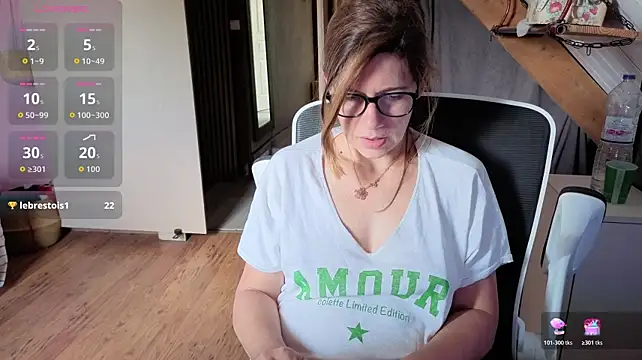 Živý XXX chat Lina_lou4
