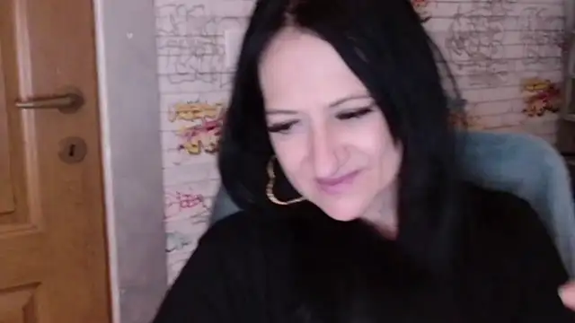 Show modela DebraMilf na web-kameri