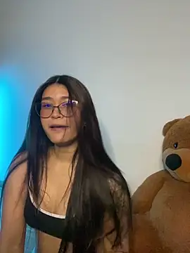 Bunny22_ élő XXX-chatje