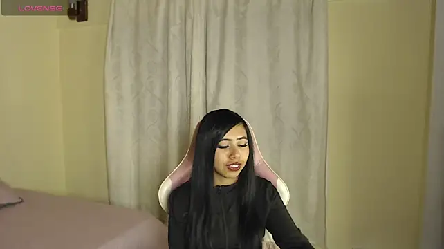 AyameFoxy webcam show