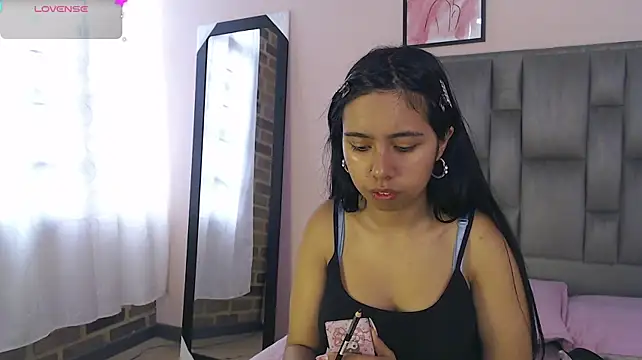 แชท XXX สดของ AyameFoxy