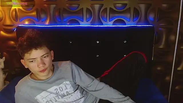 cruz_dante's Webcam Show