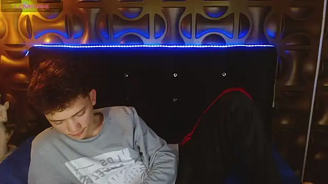 cruz_dante Pertunjukan Webcam