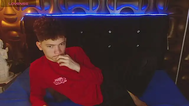 Pokazy przed kamerką – cruz_dante