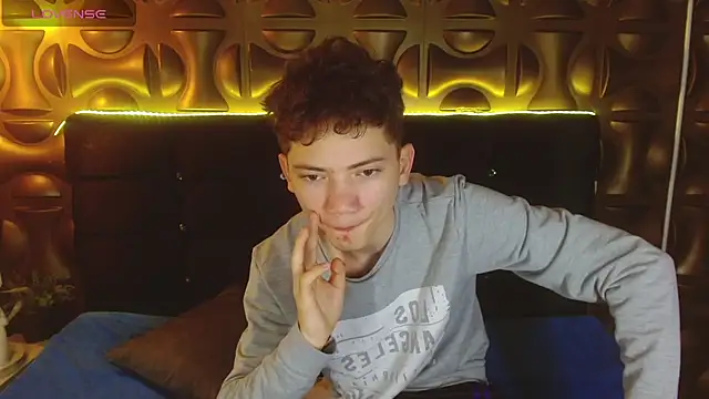 cruz_dante's Webcam Show