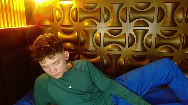 cruz_dante Show in webcam