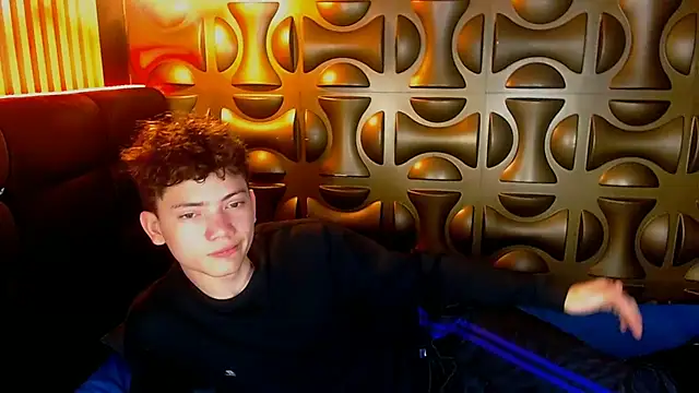הופעת וובקאם של cruz_dante