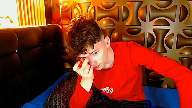 הופעת וובקאם של cruz_dante
