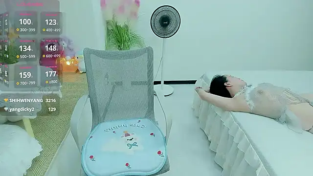Vivian-6 Live XXX-chat