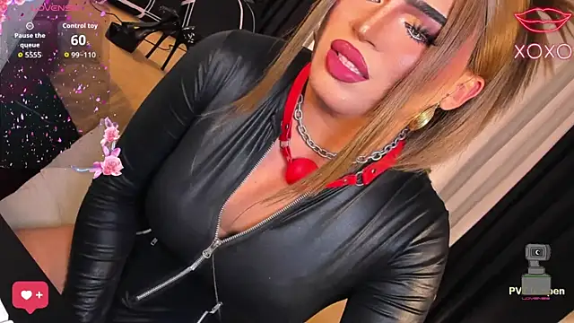 Ur_UNFORGETTABELGODDES_69's Webcam Show