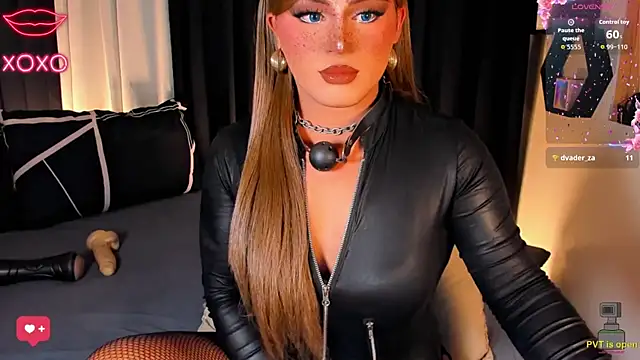 MajesticGoddessxoxo: διαδικτυακό σόου στην κάμερα