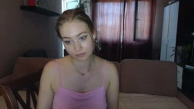 AmazovaAny's Live XXX Chat