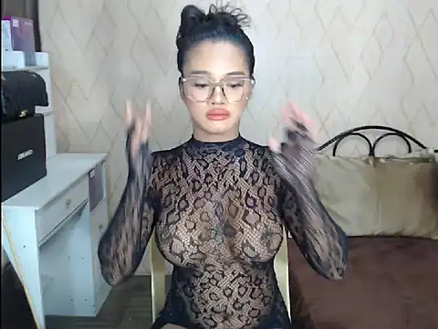 NicoleTheBigCock: διαδικτυακό σόου στην κάμερα