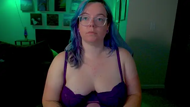 KiraSpitQueen Live XXX-Chat