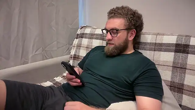 Bear_bear_ Webcam show
