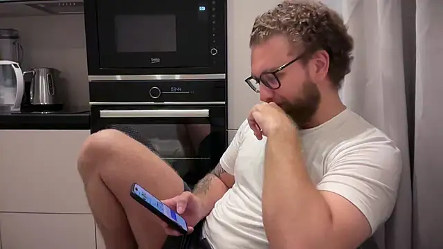 Bear_bear_ Webcam show