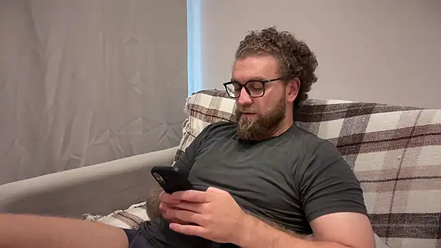 Bear_bear_ webkamerás műsora