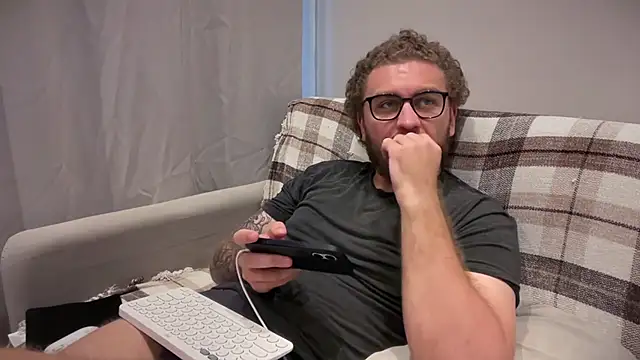 Bear_bear_'s Webcam Show