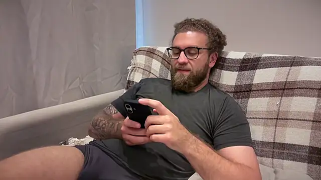 Bear_bear_ Webcam show