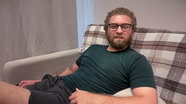 Bear_bear_ Webcam show