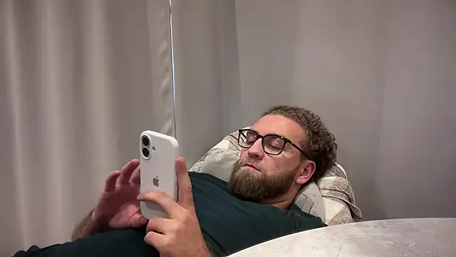 Bear_bear_'s Webcam Show