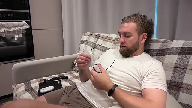 Bear_bear_ webcam show