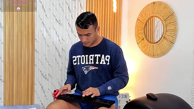Chris_vega_ Webcam show