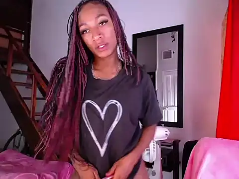 samy_doll Show in webcam