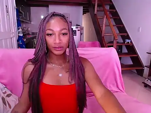 samy_doll Show in webcam