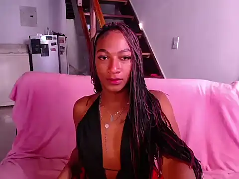 Pokazy przed kamerką – samy_doll