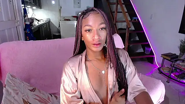 הופעת וובקאם של samy_doll