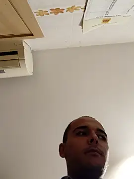 Show modela Vyrgin_boy na web-kameri