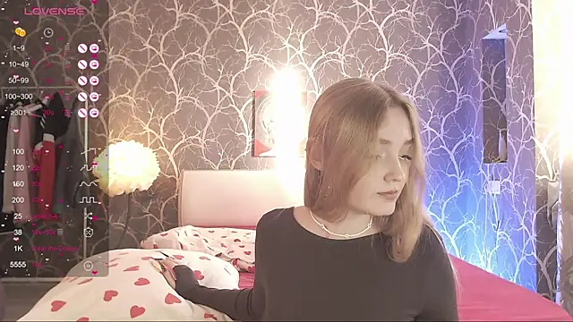 MiaMiaMeow: онлайн-секс-чат