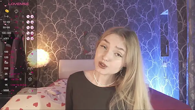 MiaMiaMeow's Live XXX Chat