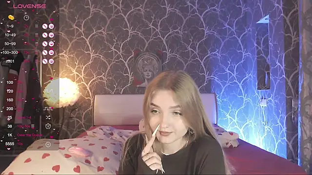 MiaMiaMeow Chat XXX in diretta