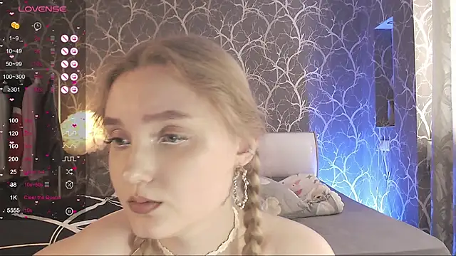 MiaMiaMeow's Live XXX Chat