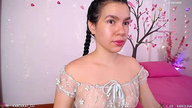 Karolina_1 Adlı Modelin Canlı XXX Sohbeti