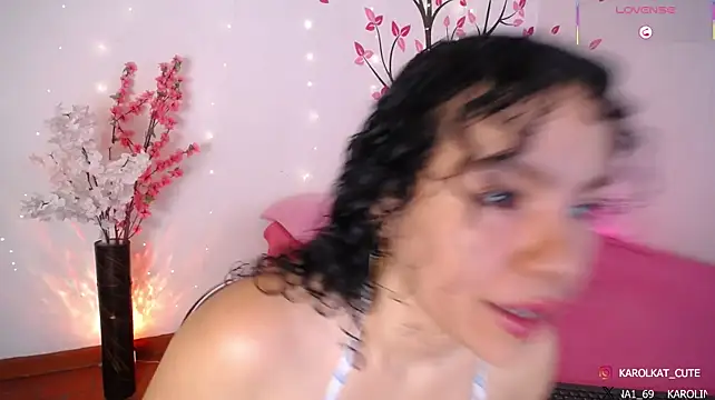 Karolina_1's Live XXX Chat