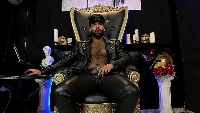 BeardAndrew Show in webcam