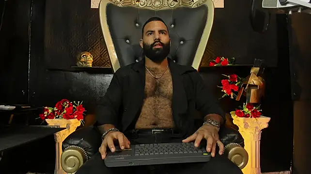 BeardAndrew: διαδικτυακό σόου στην κάμερα