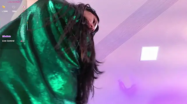 lara_giraldo élő XXX-chatje