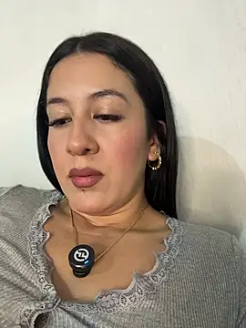 Magicaluprising Chat XXX in diretta