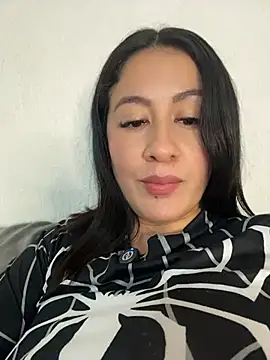 Magicaluprising's Live XXX Chat